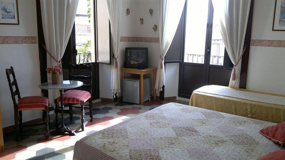 Villa Floresta 陶尔米纳 外观 照片