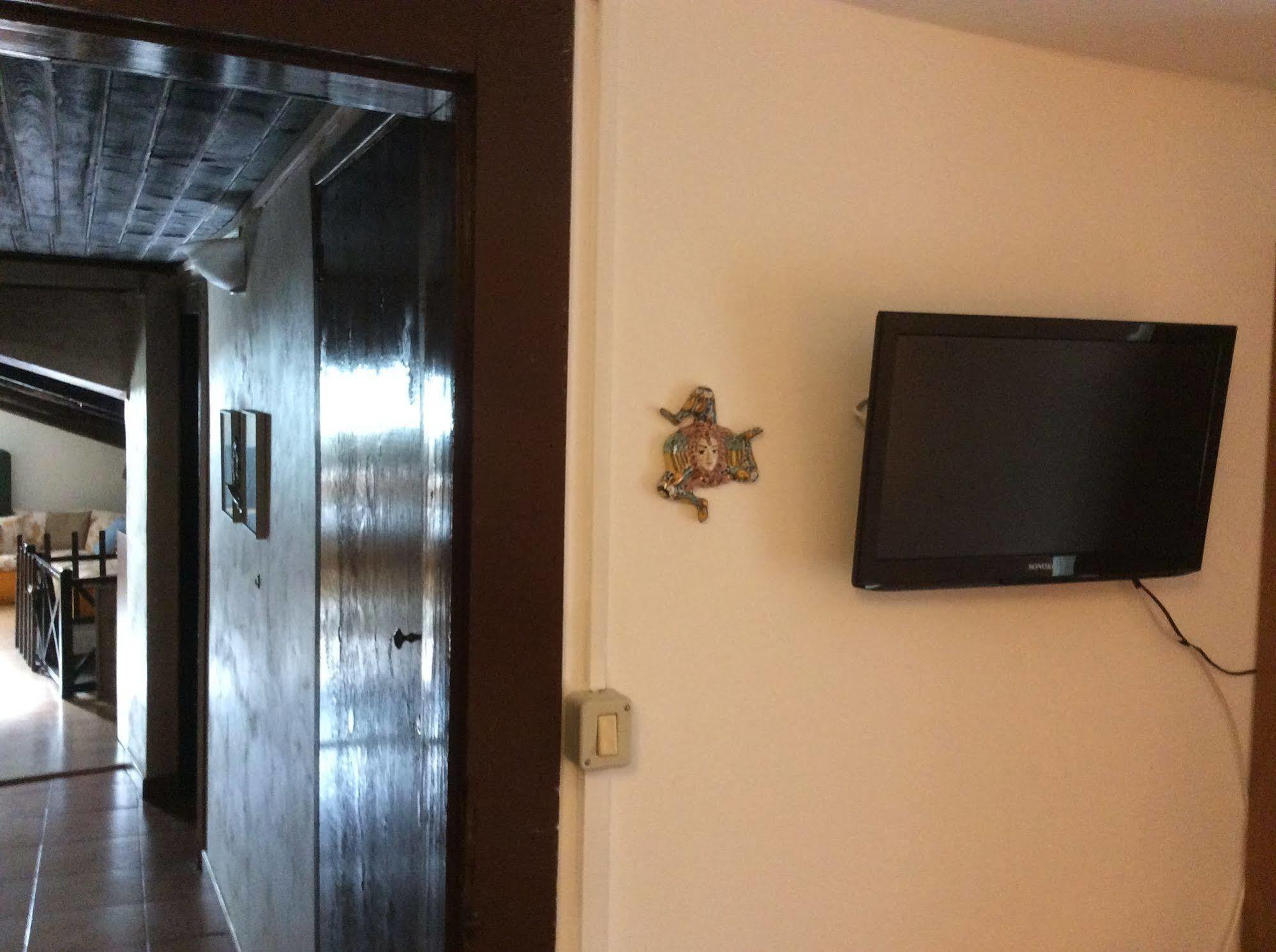 Villa Floresta 陶尔米纳 外观 照片